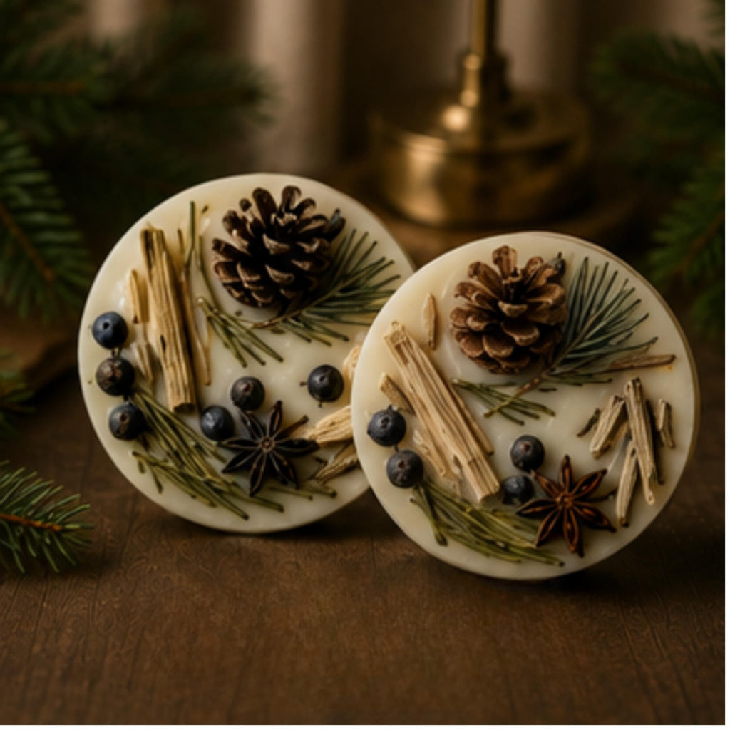 Evergreen Gathering Wickless Candle Melt, Soy Wax Tart, Woodland Aroma - Winterberry Hearth