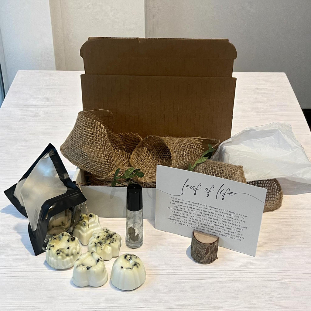 Leaf of Life Crystal Soap Gift Set: Goat Milk Minis + Ritual Oil - Winterberry Hearth