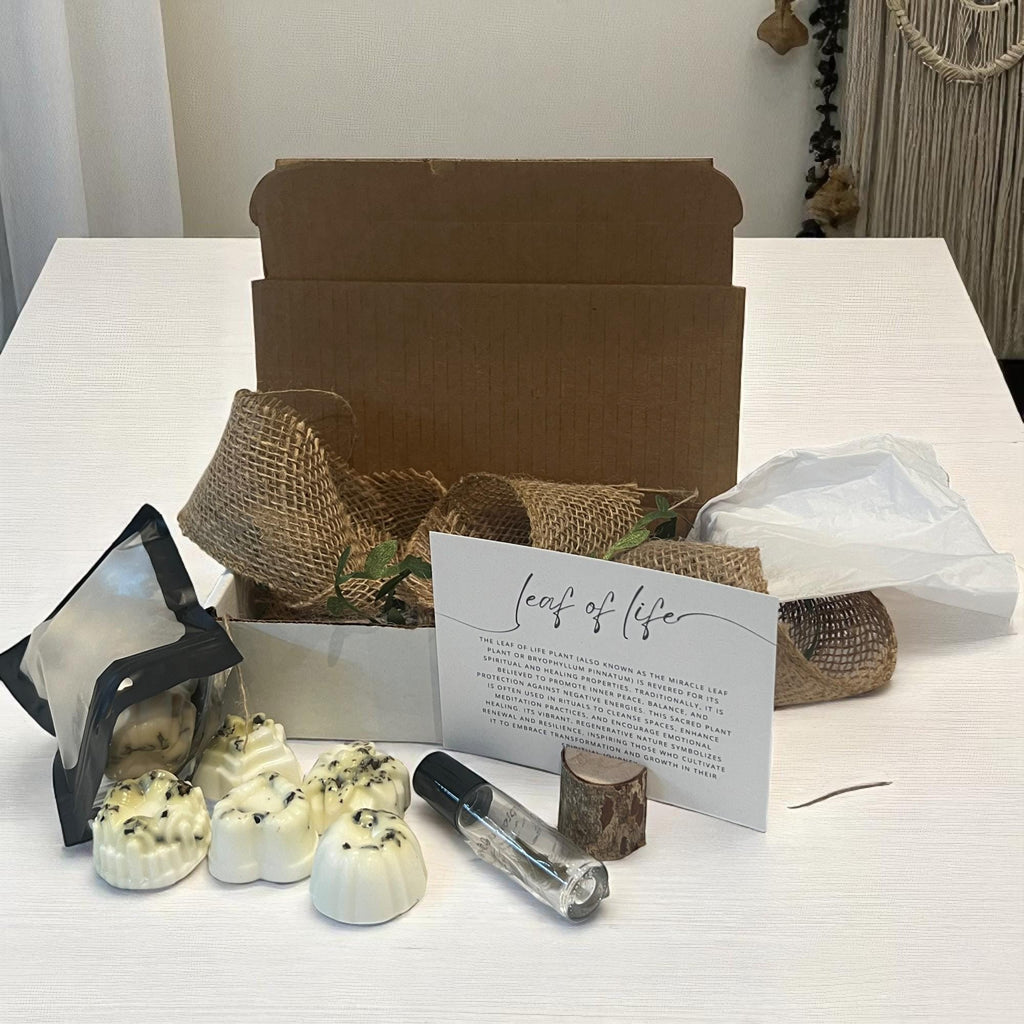 Leaf of Life Mini Soap Ritual Gift Set: Goat Milk + Aromatherapy Oil - Winterberry Hearth