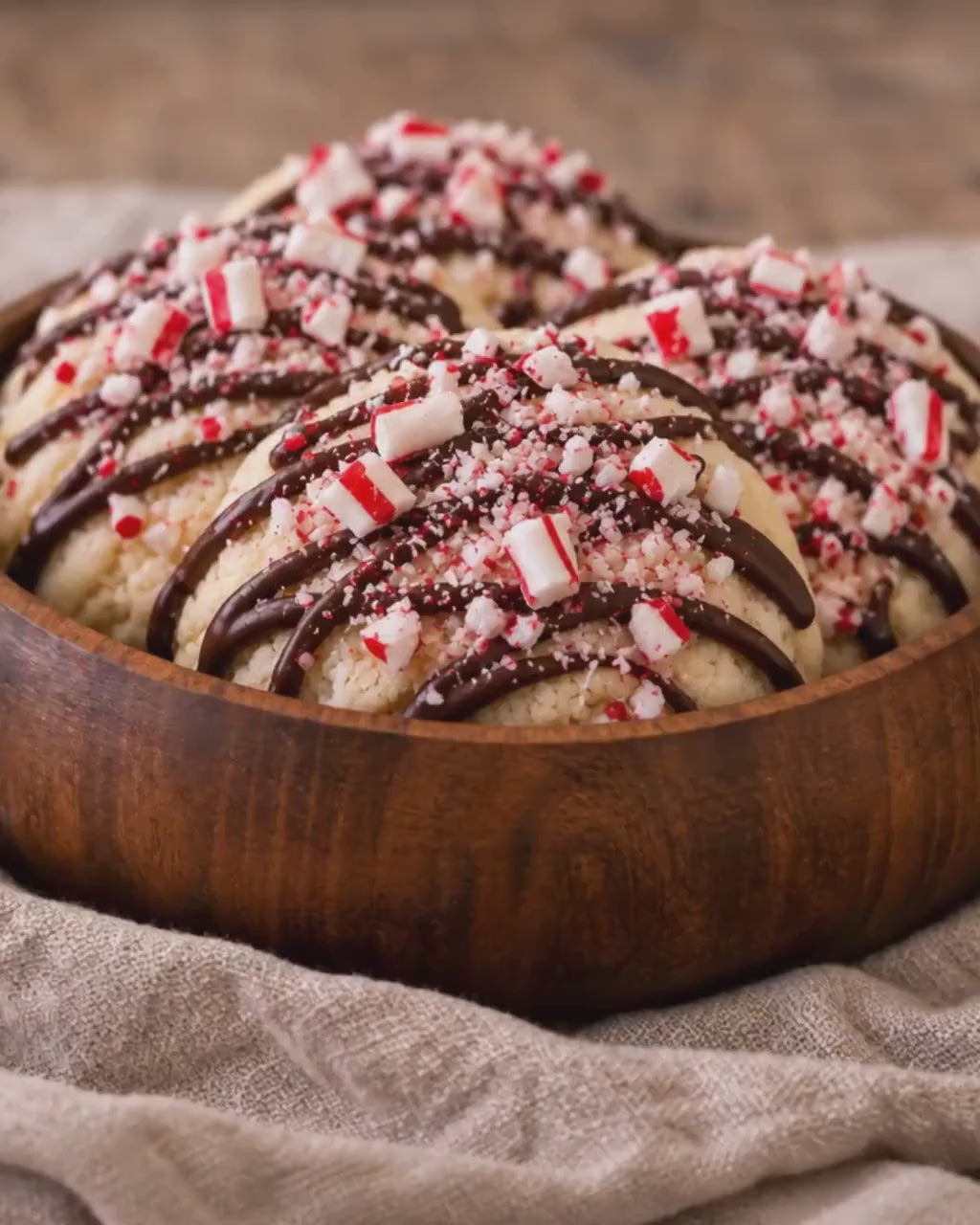 Chocolate Peppermint Cookies, Festive Winter Tea Cakes, Crushed Peppermint Sugar Cookie, Christmas Treat