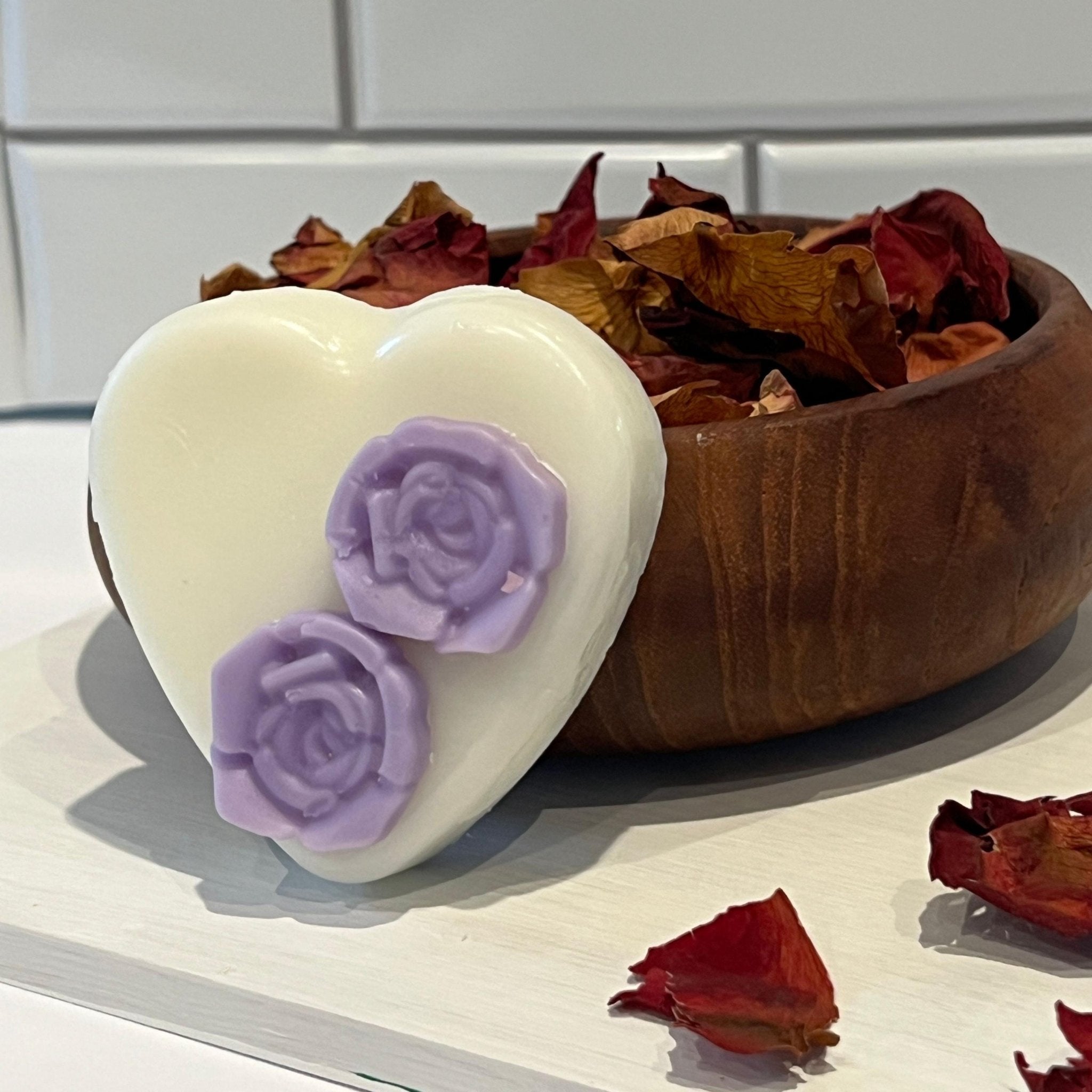 Rose Heart Soy Wax Melt Candle Disc, Floral Wickless Candle Home Fragrance, Cottagecore Favor - Winterberry Hearth