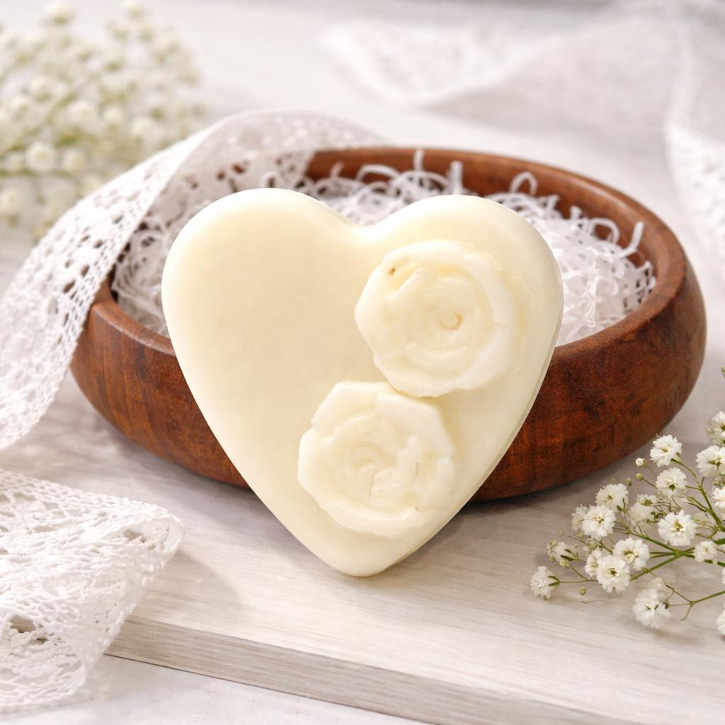 Rose Heart Soy Wax Melt Candle Disc, Floral Wickless Candle Home Fragrance, Cottagecore Favor - Winterberry Hearth