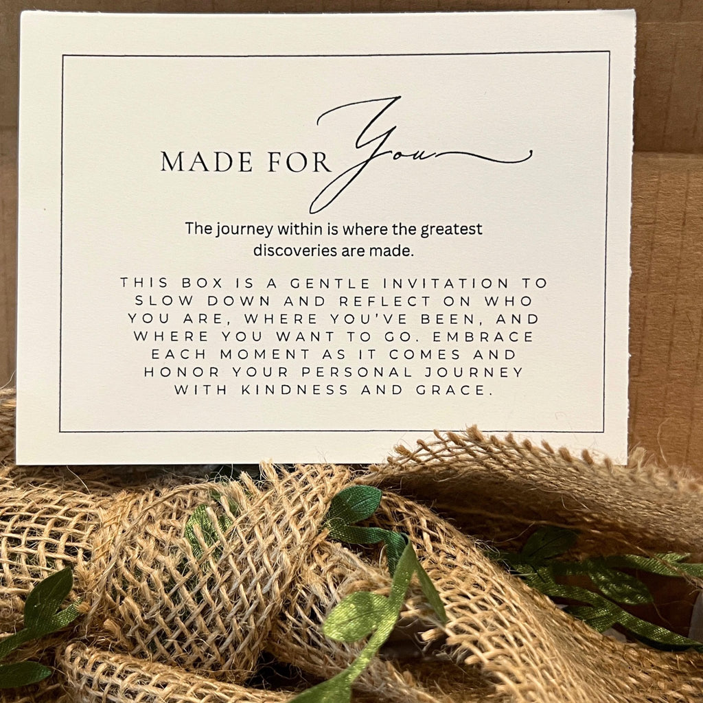 Spiritual Gift Box: Sage, Selenite, Palo Santo & Crystal Wax Melts - Winterberry Hearth